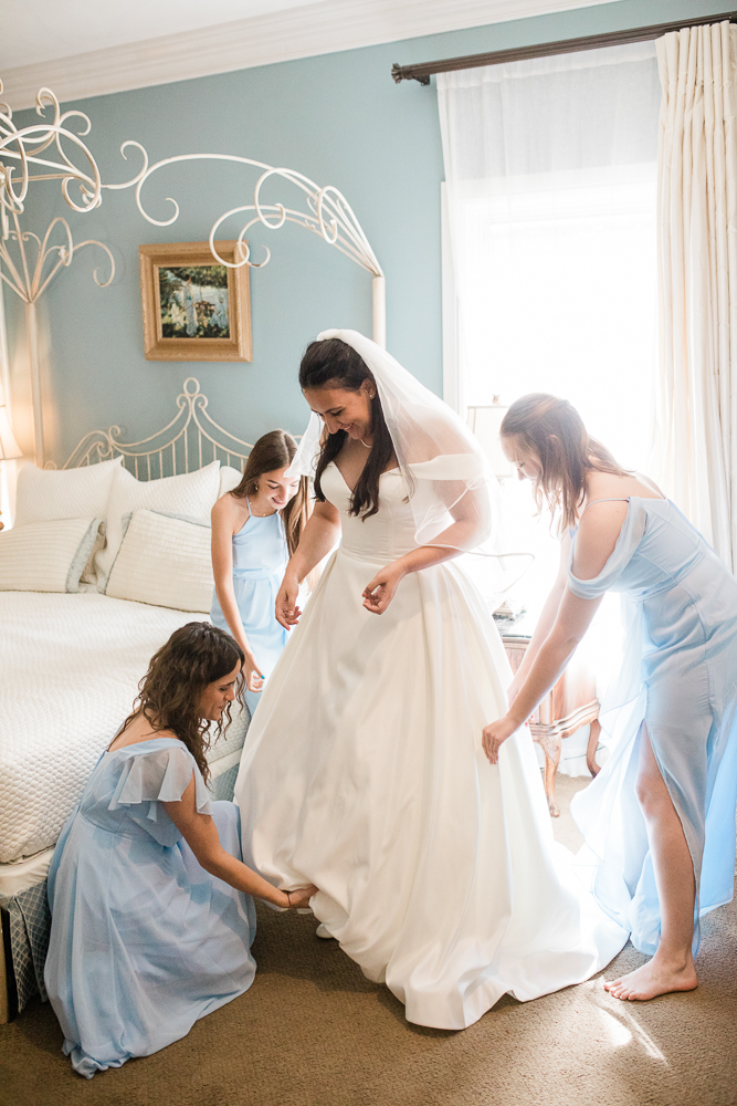 Wildwood Inn Denton TX wedding photos by Brandon Jones 