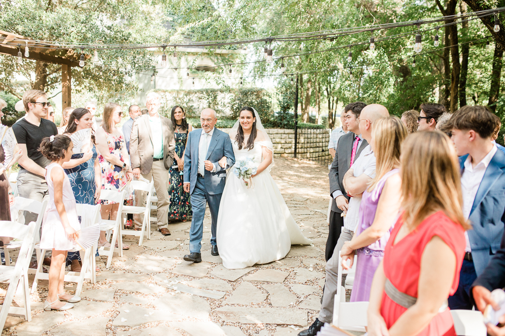 Wildwood Inn Denton TX wedding photos by Brandon Jones 